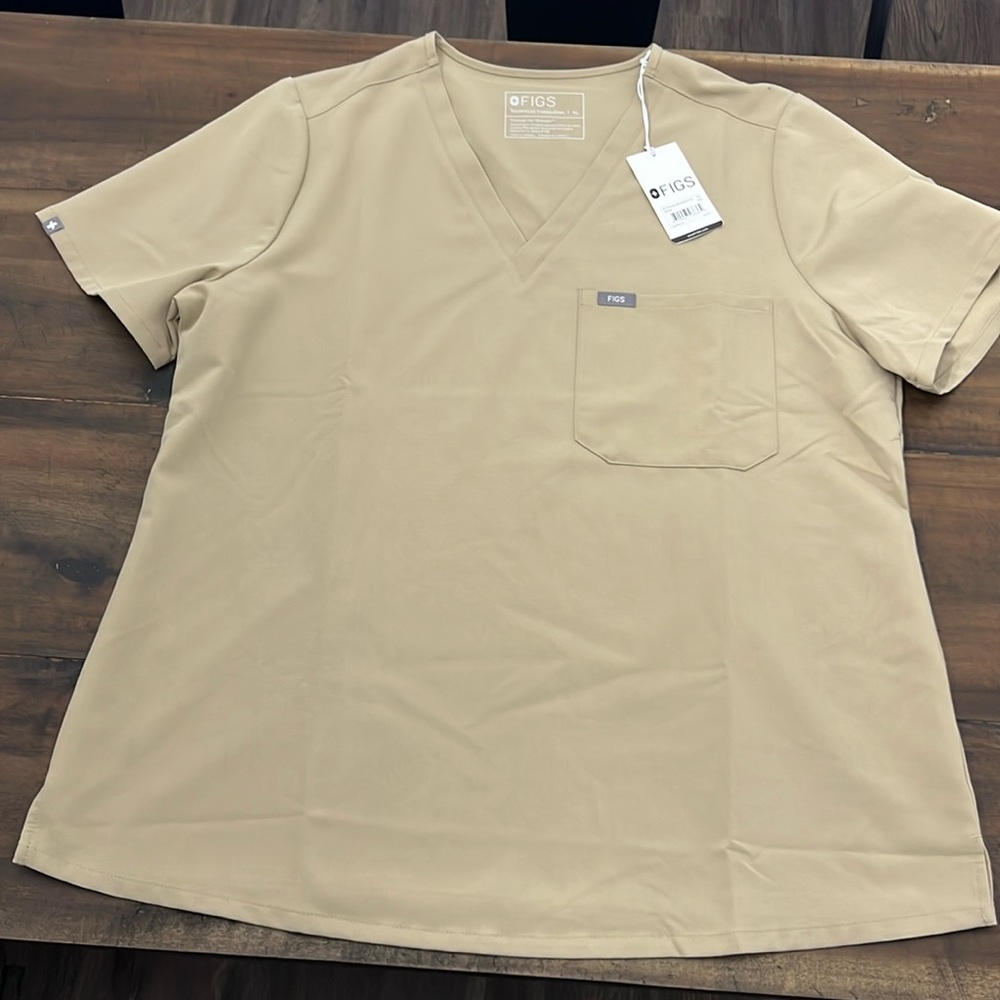 Figs Catarina one-pocket top Sandstone Size XL